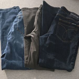 3 Pairs Of  Women's Jeans - Blue, Black